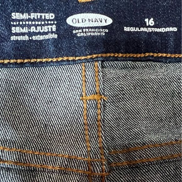 Old Navy semi fitted stretch rolled bottom jean shorts plus Size 16 - Picture 3 of 10